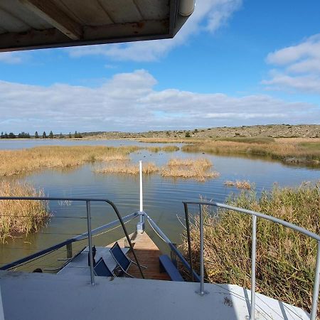 Ps Federal Retreat Paddle Steamer Goolwa Hotel Exterior photo