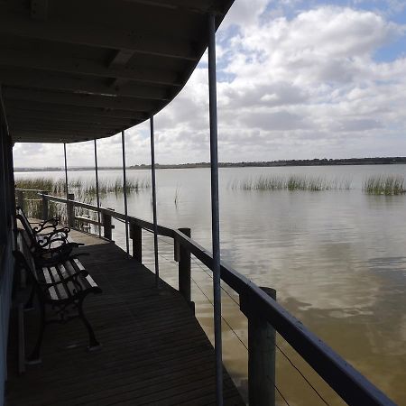 Ps Federal Retreat Paddle Steamer Goolwa Hotel Exterior photo