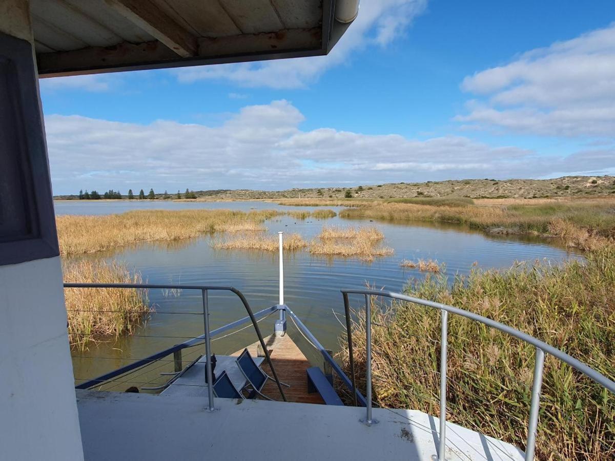 Ps Federal Retreat Paddle Steamer Goolwa Hotel Exterior photo