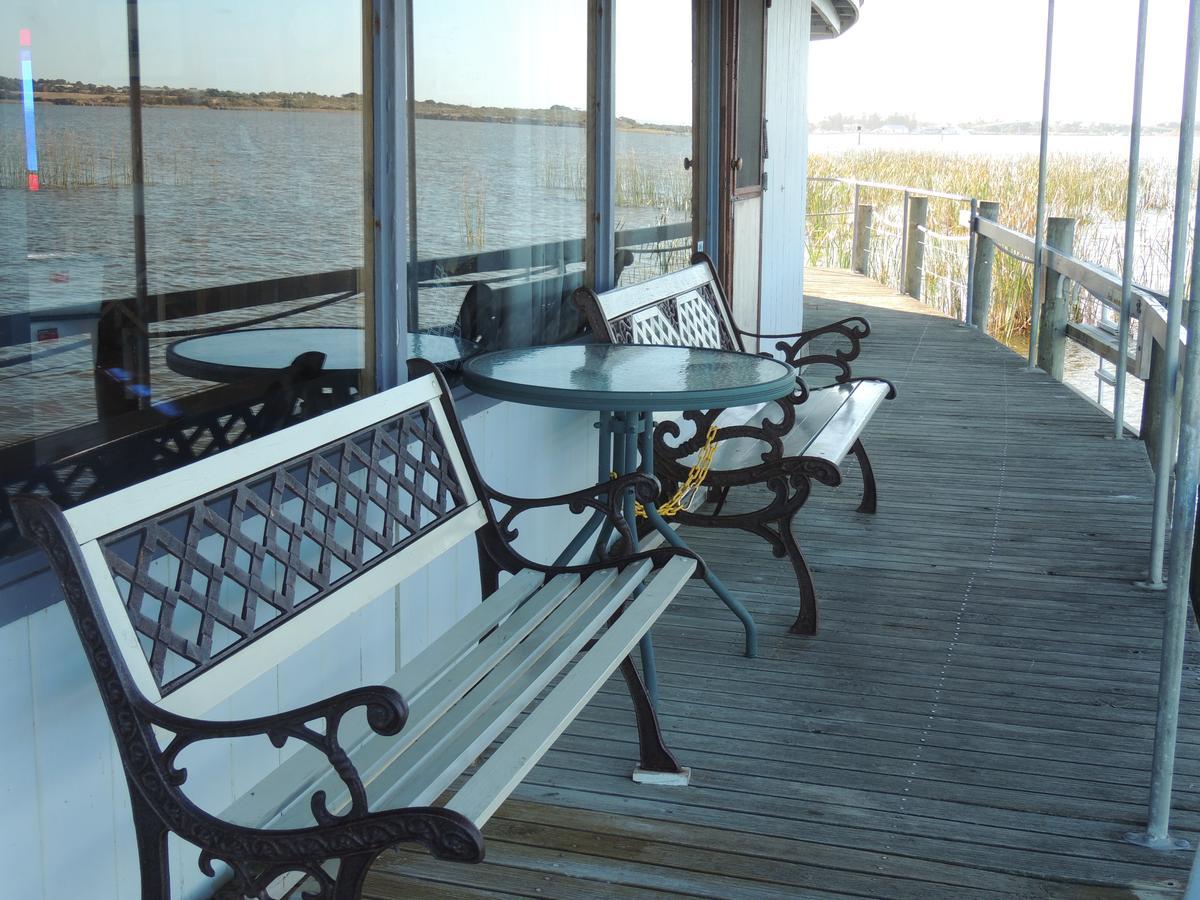 Ps Federal Retreat Paddle Steamer Goolwa Hotel Exterior photo